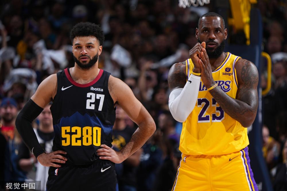 与此同时 与此同时