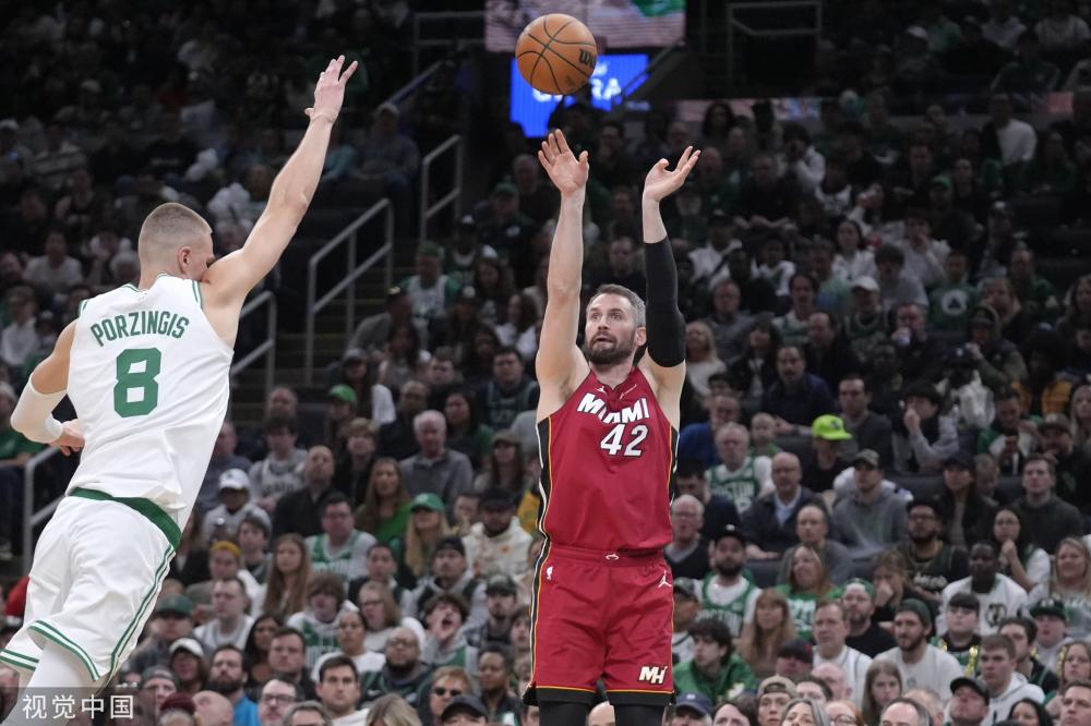 他冷静面对 他冷静面对